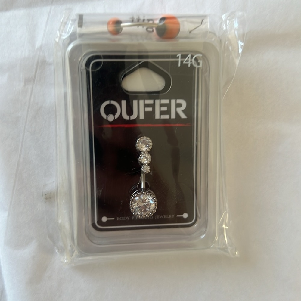 New in package belly button ring - Picture 2 of 3